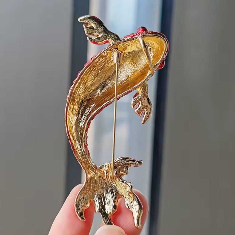 Betsey Johnson Sparkly Red Fish Brooch Pin - Picture 3 of 8